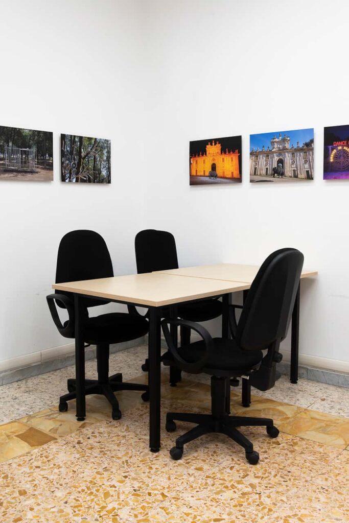 Image 2 of the gallery